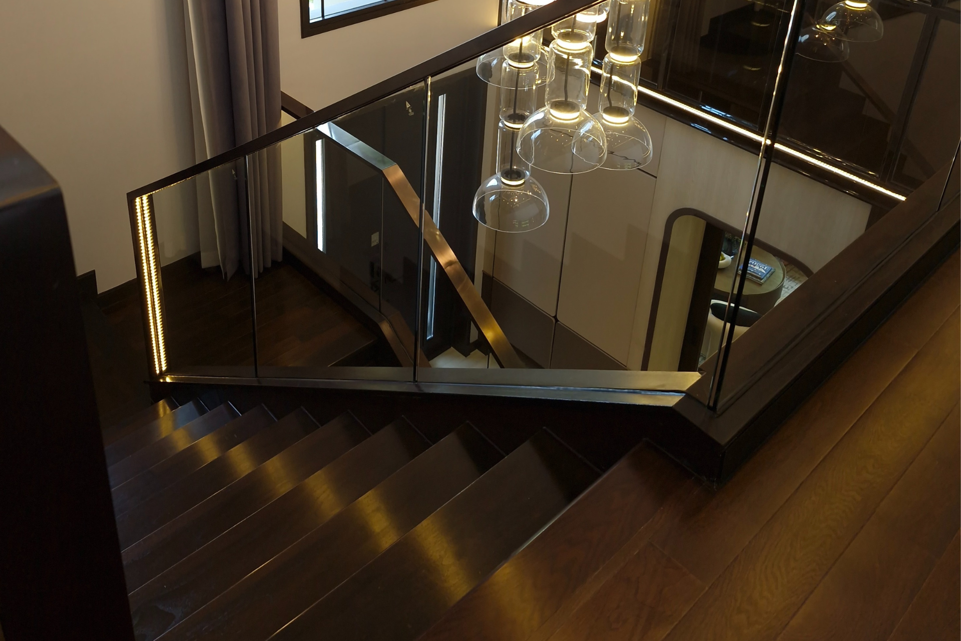 ผลงานพื้นไม้ 6